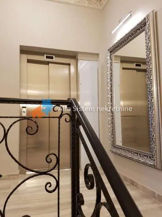 Izdavanje, stan, 215m², Savski Venac, Beograd