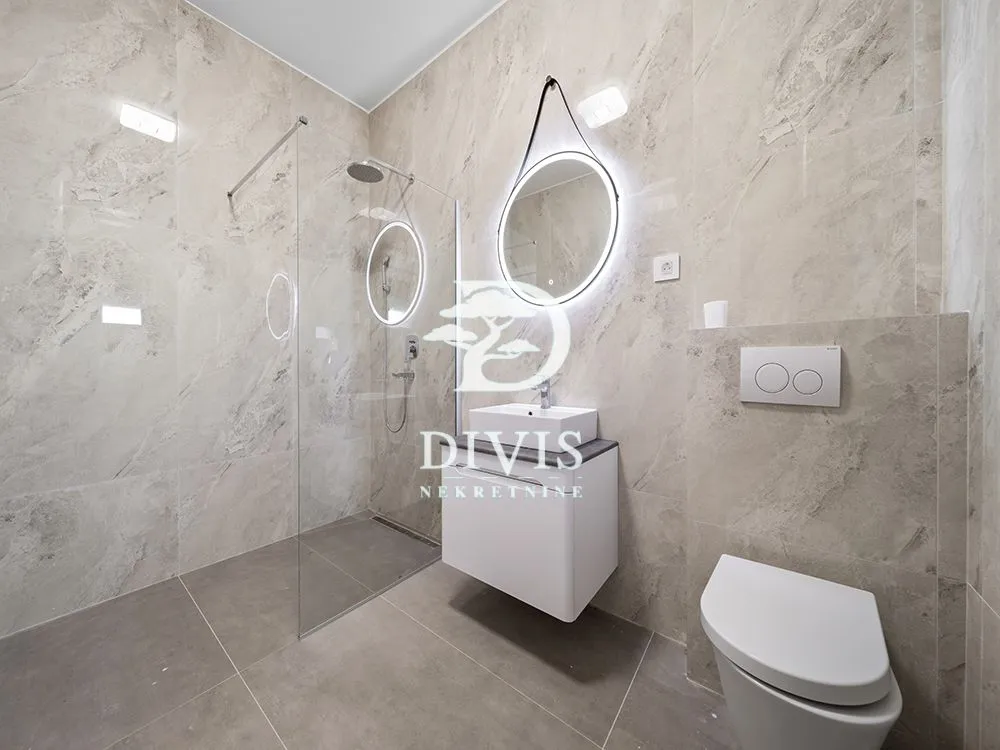 Prodaja, kuća, 203m², Nemenikuće, Sopot