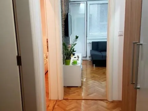 Rent, one bedroom apartment, 40m², Grbavica, Novi Sad Sve Podlokacije - image 8