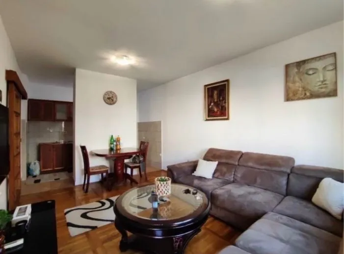 Rent, two bedroom apartment, 64m², Stari Aerodrom, Podgorica