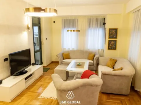 Izdavanje, dvosoban stan, 76m², Centar, Podgorica - image 7