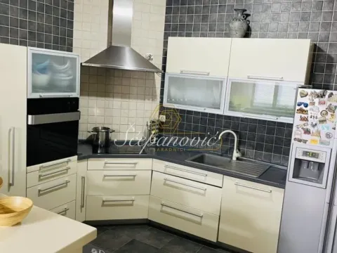 Sale, four bedroom apartment, 134m², Bulevar Oslobodjenja, Novi Sad Sve Podlokacije - image 4