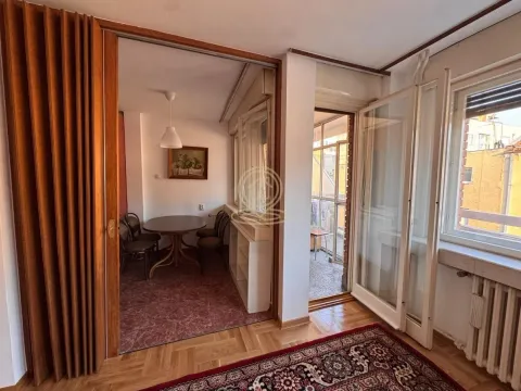 Izdavanje, trosoban stan, 78m², Kalenić Pijaca, Vračar Sve Podlokacije - image 4
