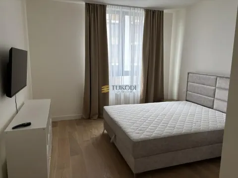 Izdavanje, trosoban stan, 89m², Savski Venac, Beograd - image 4