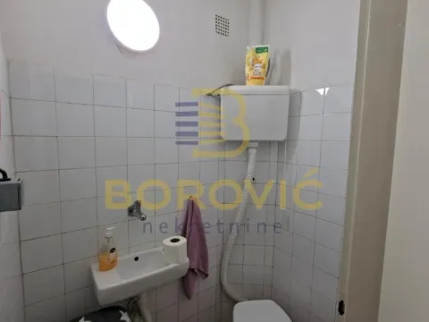 Prodaja, trosoban stan, 77m², Čubura, Beograd - image 9