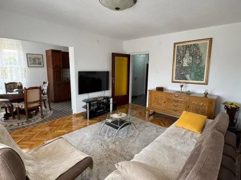 Rent, two bedroom apartment, 75m², Gornja Gorica, Podgorica - image 3