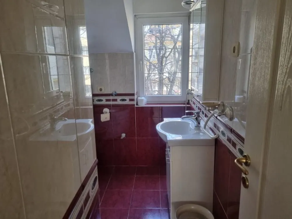 Rent, apartment, 130m², Čukarica, Beograd