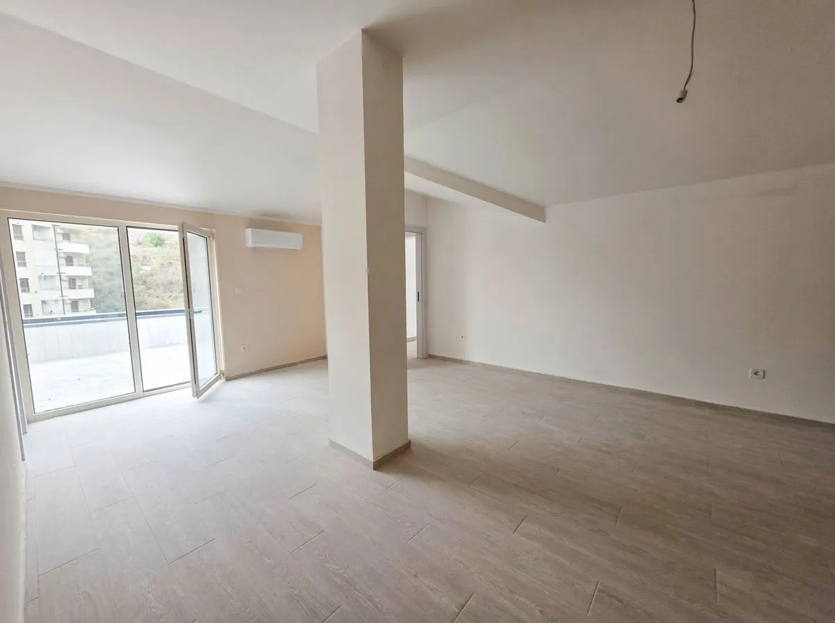 Prodaja, dvosoban stan, 85m², Bečići, Budva