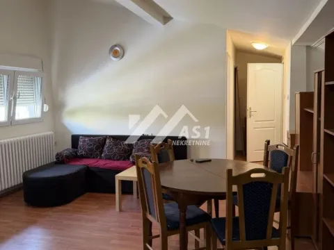 Stan in Bulevar Oslobodjenja