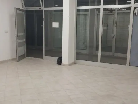 Izdavanje, poslovni prostor, 35m², Zabjelo, Podgorica - image 3