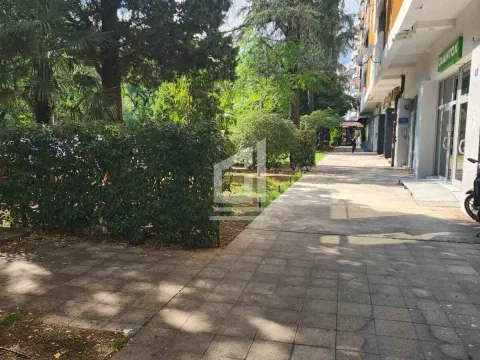 Izdavanje, poslovni prostor, 120m², Preko Morače, Podgorica - image 4