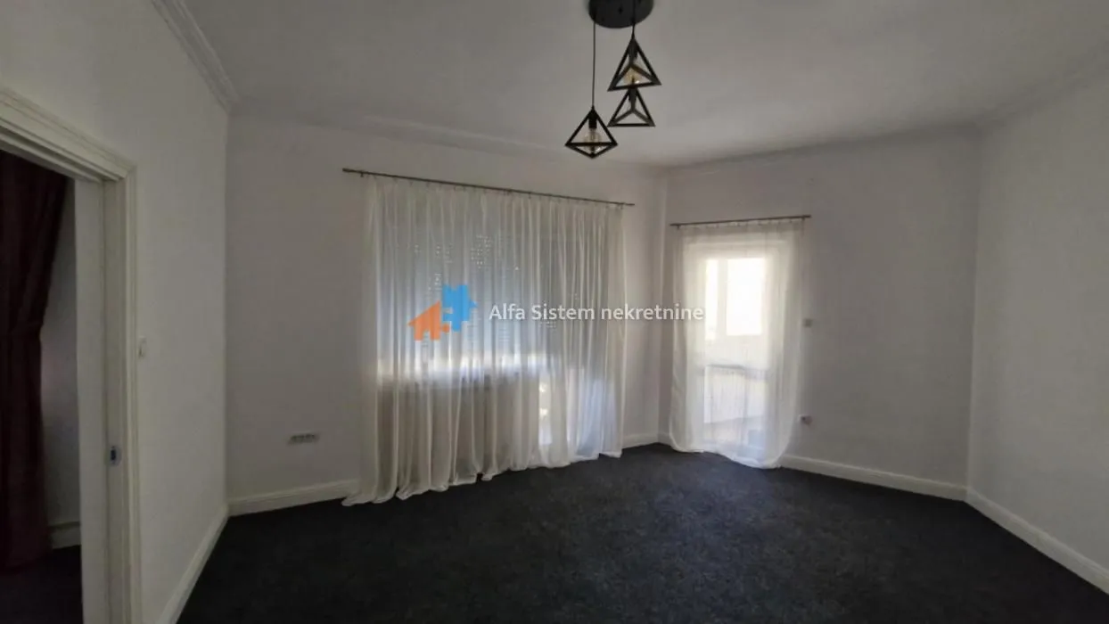 Izdavanje, dvosoban stan, 70m², Vračar Hram, Vračar Sve Podlokacije
