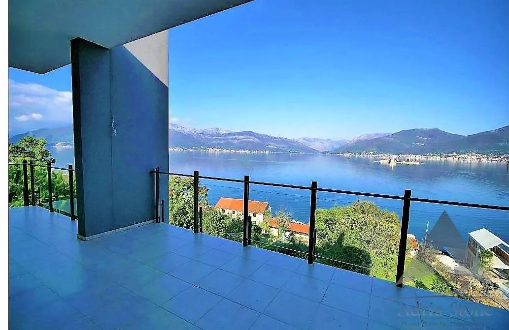 Prodaja, kuća, 770m², Tivat, Crna Gora