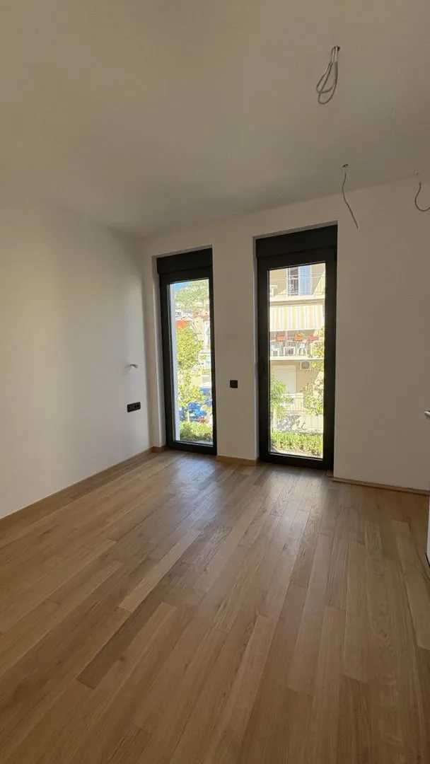 Sale, two bedroom apartment, 6177m², Tivat, Crna Gora