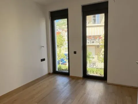 Prodaja, dvosoban stan, 6177m², Tivat, Crna Gora - image 8