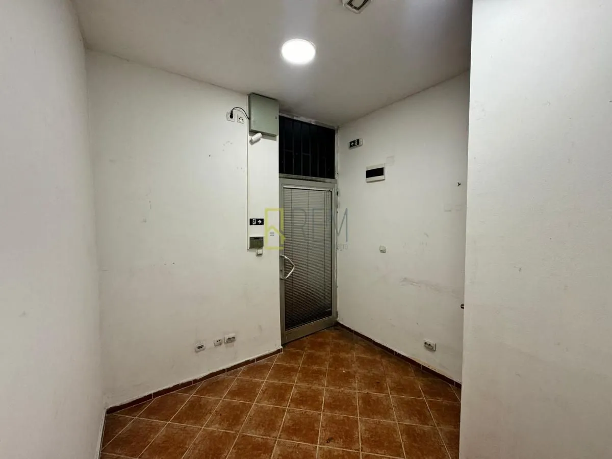 Sale, office space, 8m², Pobrežje, Podgorica