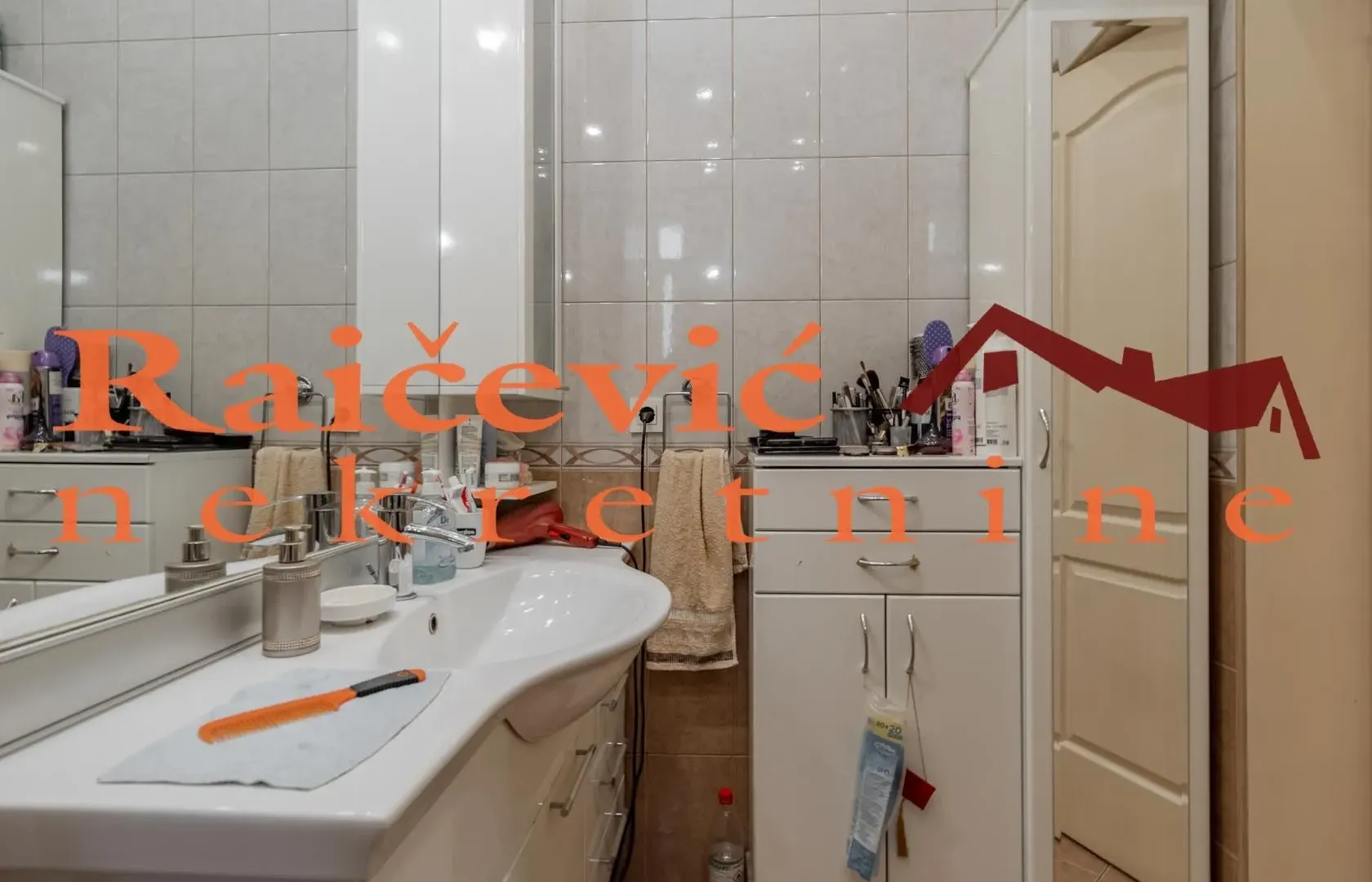 Prodaja, trosoban stan, 86m², Cvetni Trg, Vračar Sve Podlokacije