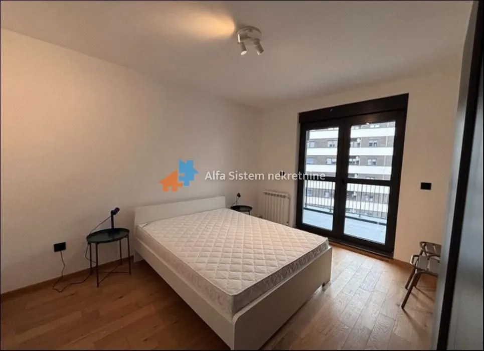 Izdavanje, dvosoban stan, 60m², Hala Pionir, Palilula Sve Podlokacije