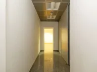 Izdavanje, poslovni prostor, 147m², Momišići, Podgorica - image 11