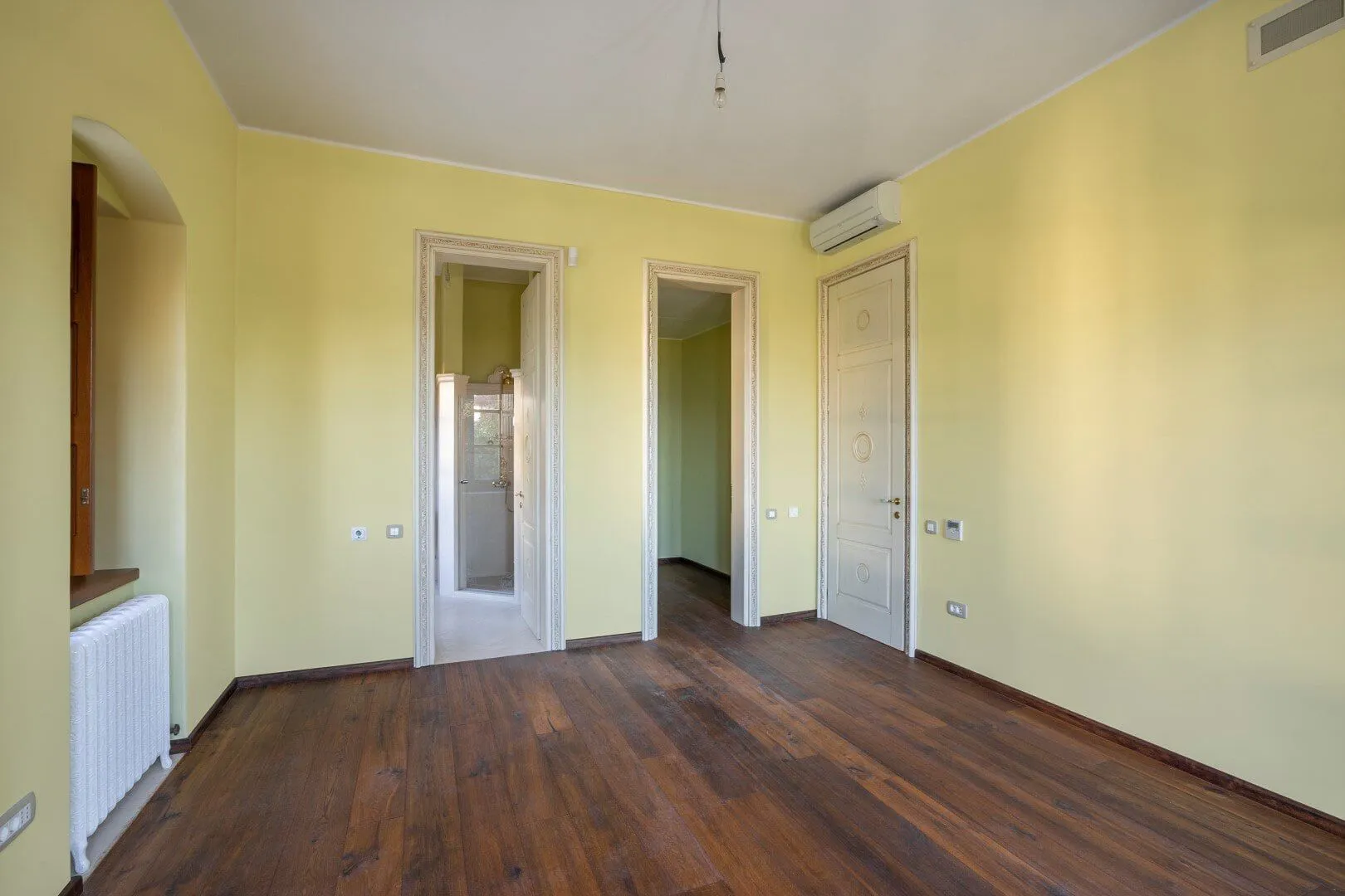 Sale, house, 470m², Reževići, Budva