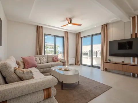 Prodaja, kuća, 318m², Reževići, Budva - image 3