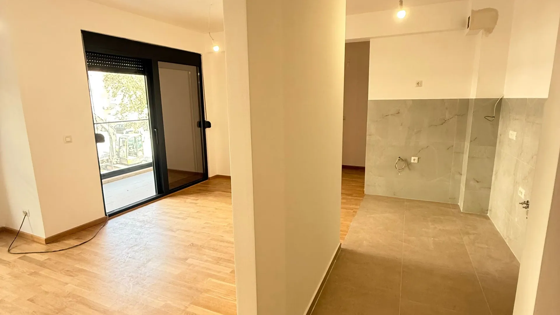 Prodaja, dvosoban stan, 67m², Rozino, Budva