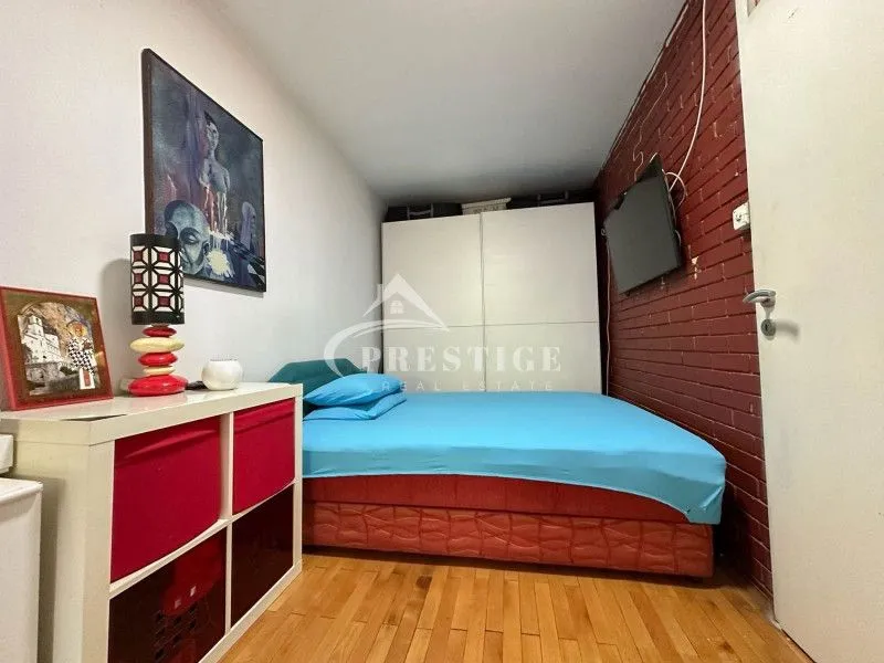 Prodaja, jednosoban stan, 80m², Blok 5, Podgorica