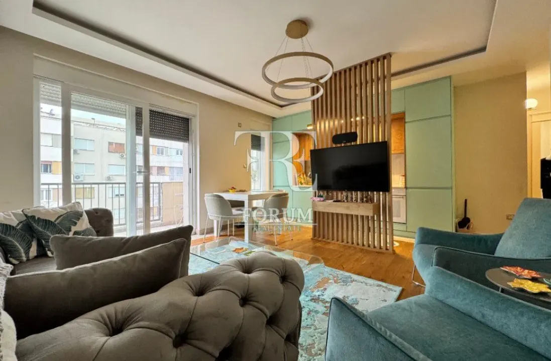 Izdavanje, dvosoban stan, 70m², Preko Morače, Podgorica