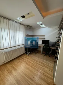 Rent, office space, 46m², Centar, Jagodina - image 17