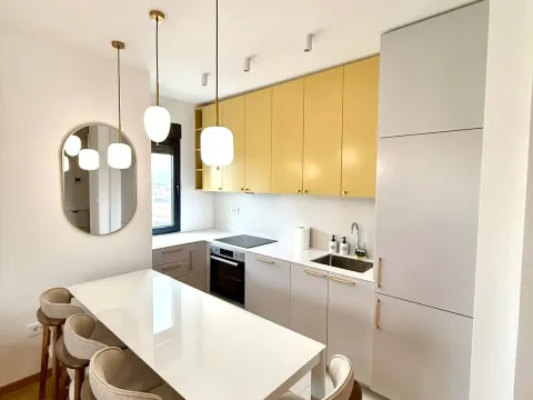 Izdavanje, dvosoban stan, 52m², New City, Podgorica - image 2