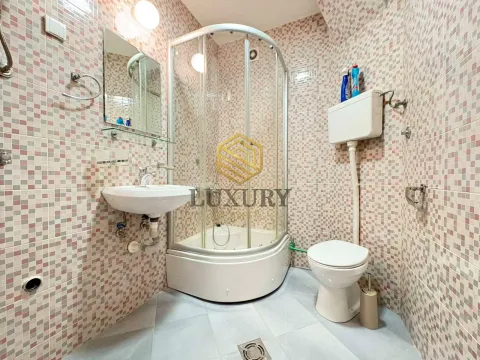 Rent, one bedroom apartment, 52m², Momišići, Podgorica - image 5