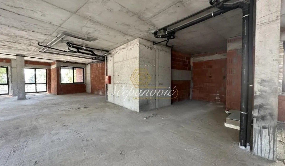 Sale, office space, 370m², Sajam, Novi Sad Sve Podlokacije