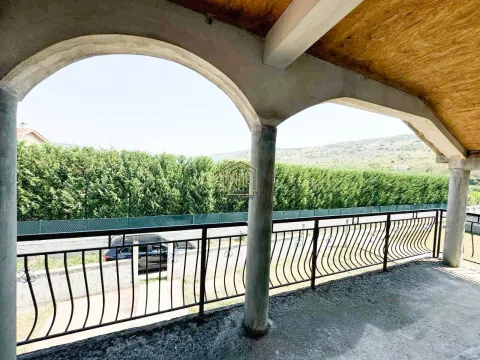 Prodaja, kuća, 220m², Spuž, Danilovgrad - image 12