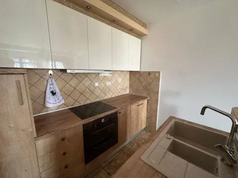 Rent, two bedroom apartment, 90m², Stari Aerodrom, Podgorica - image 9