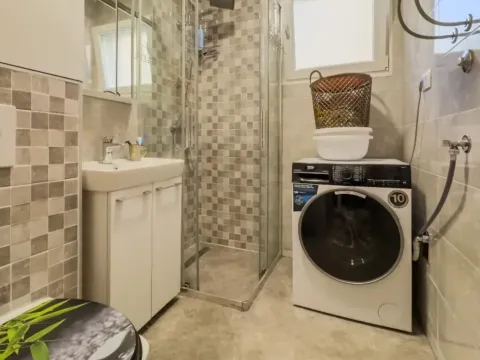 Prodaja, dvosoban stan, 68m², Seljanovo, Tivat - image 9