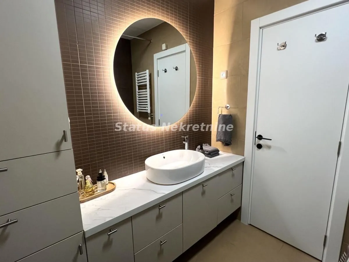 Sale, four bedroom apartment, 102m², Cara Dušana, Novi Sad Sve Podlokacije