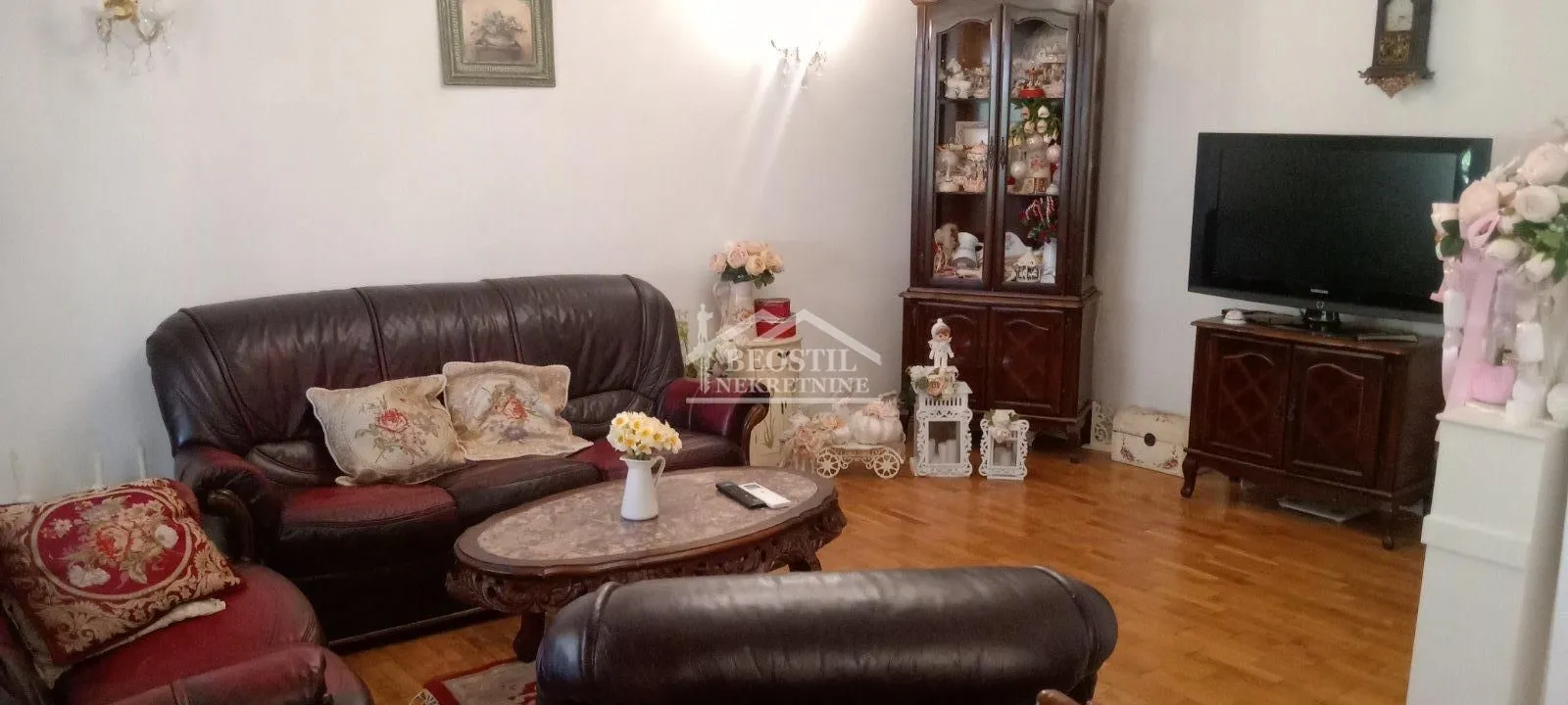 Prodaja, kuća, 186m², Altina, Beograd