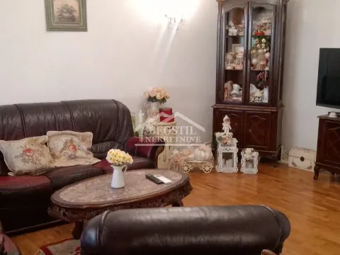 Prodaja, kuća, 186m², Altina, Beograd - image 3