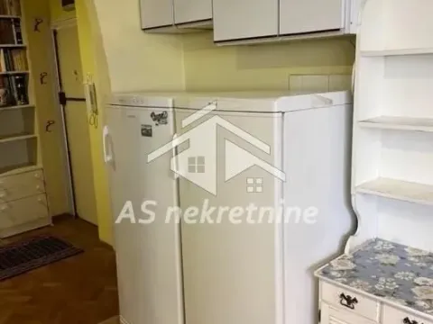 Izdavanje, trosoban stan, 90m², Tašmajdan, Palilula Sve Podlokacije - image 9