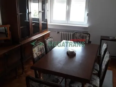 Izdavanje, četvorosoban stan, 97m², Centar, Novi Sad - image 4