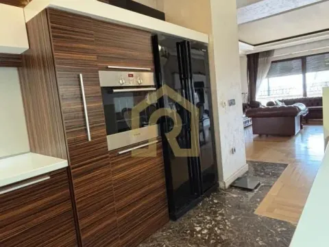 Izdavanje, stan, 240m², Crveni Krst, Beograd - image 8