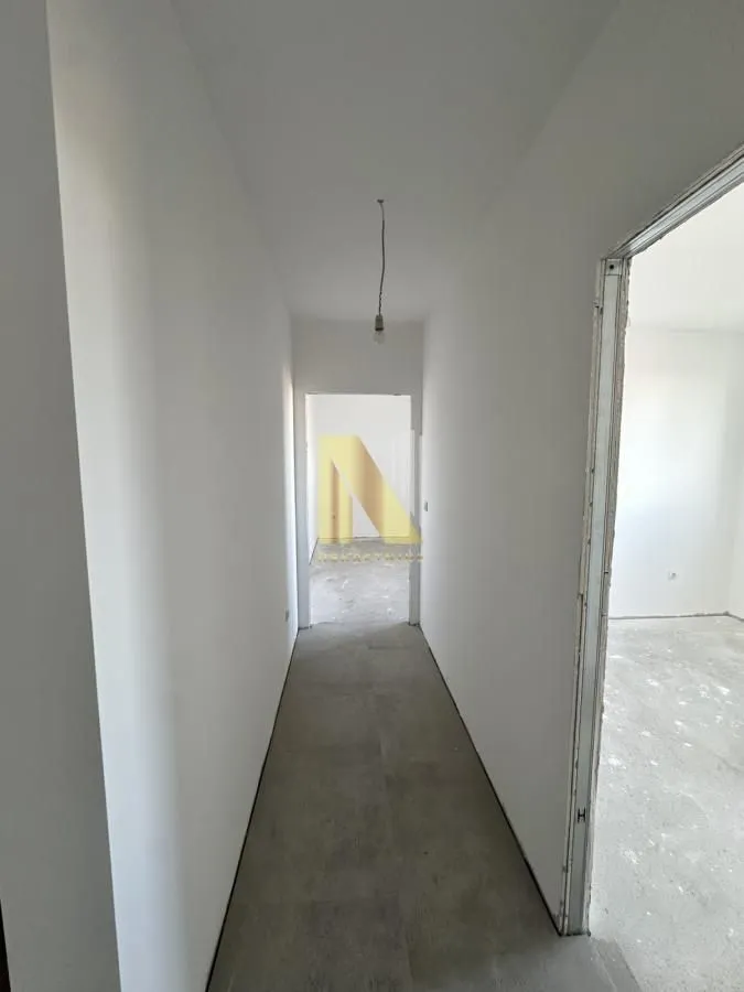 Prodaja, trosoban stan, 60m², Petrovaradin, Novi Sad