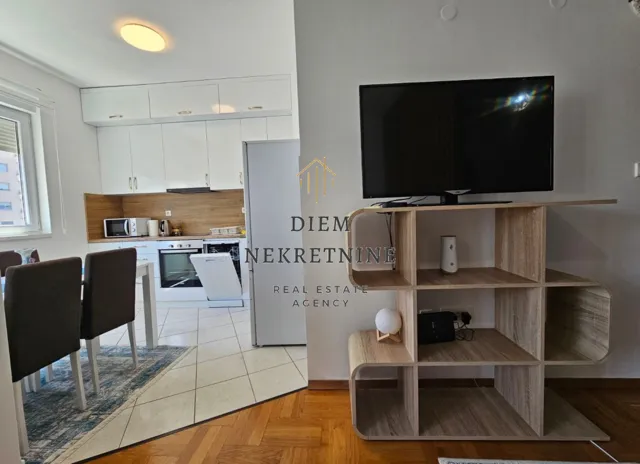 Rent, one bedroom apartment, 40m², Centar, Bar