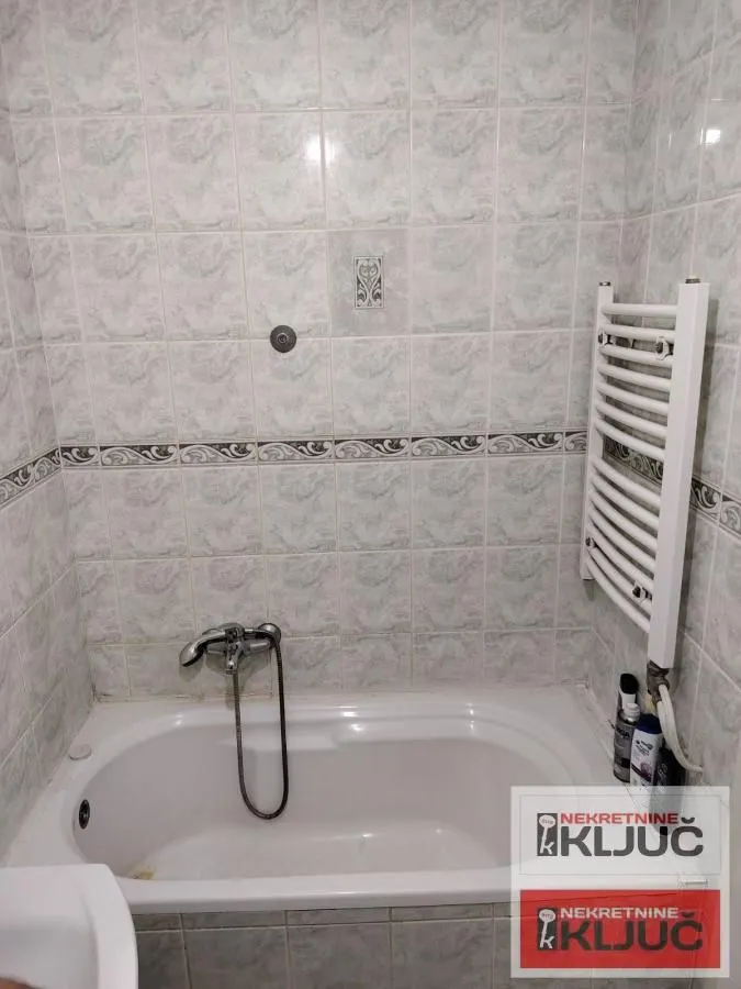 Prodaja, jednosoban stan, 36m², Cara Dušana, Novi Sad Sve Podlokacije