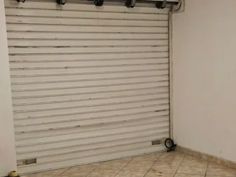 Izdavanje, kuća, 360m², Momišići, Podgorica - image 9