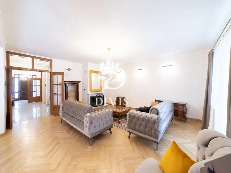 Prodaja, petosoban stan, 396m², Zvezdin Stadion, Beograd