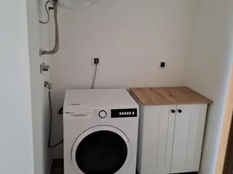 Izdavanje, dvosoban stan, 76m², Vašarište, Kragujevac - image 10