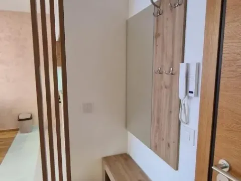 Izdavanje, dvosoban stan, 45m², Podbara, Novi Sad Sve Podlokacije - image 2