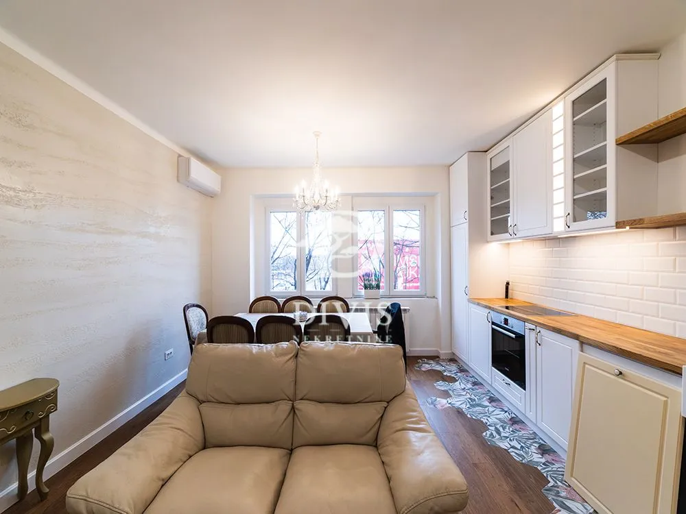 Prodaja, trosoban stan, 78m², Senjak, Beograd