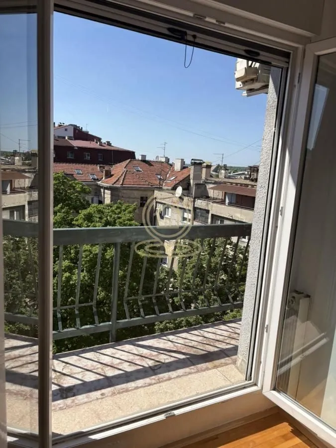 Rent, two bedroom apartment, 45m², Stari Grad, Beograd